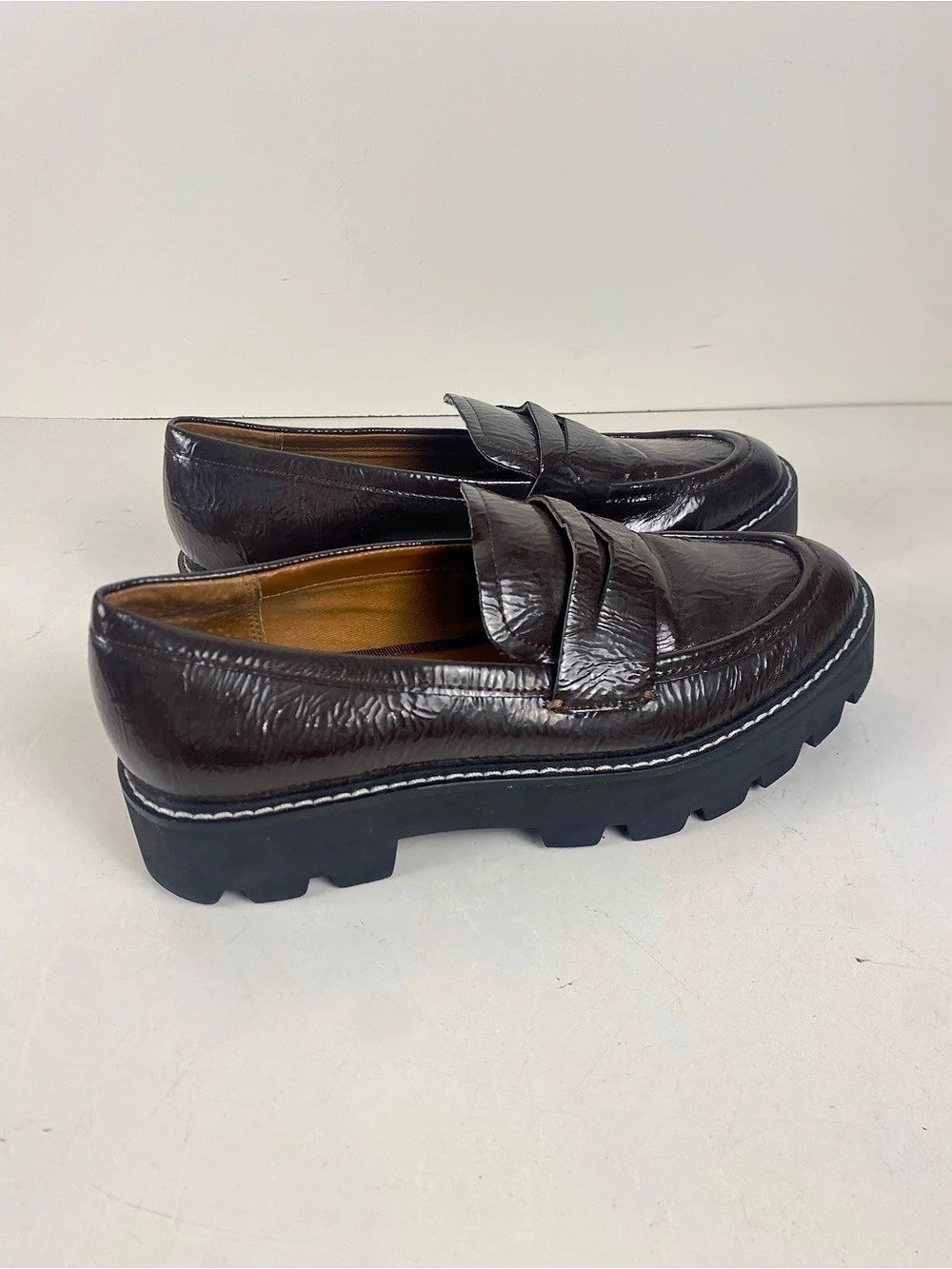 Franco Sarto Brown Lug Sole Loafers Size 7
Area Of Pealing On Insole - Picture 4 of 14